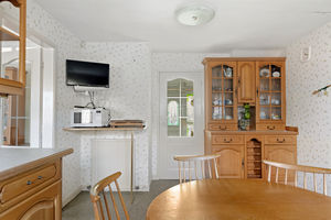 Photo 7- click for photo gallery